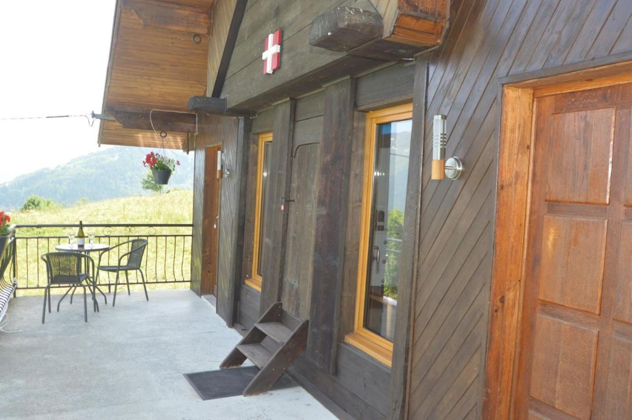 Le Petit Chalet-Leard Jarrier Eksteriør billede