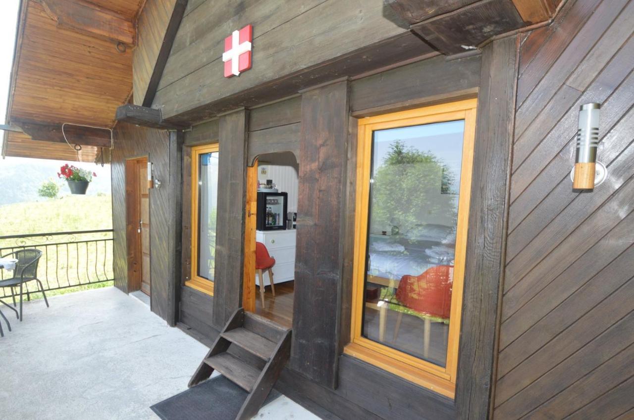 Le Petit Chalet-Leard Jarrier Eksteriør billede